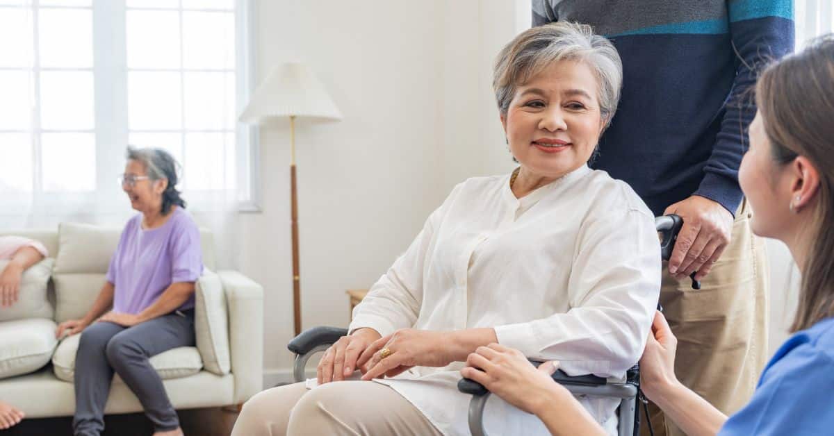 older people in senior assisted living
