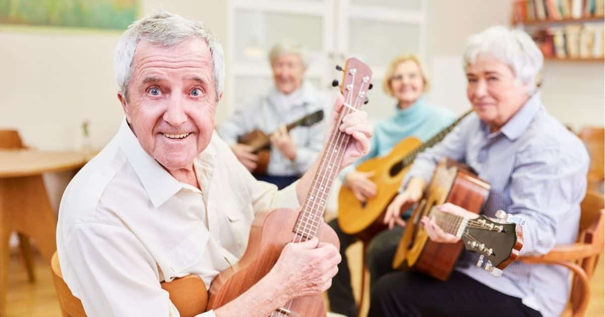Programs in Assisted Living Help Seniors Build Relationships